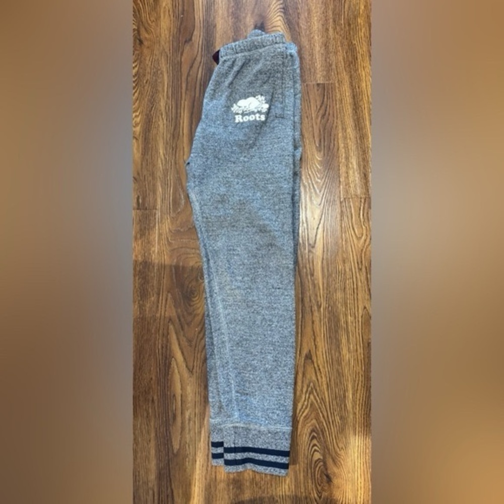 ROOTS salt and pepper cotton sweat pants with blue stripes at ankles XS